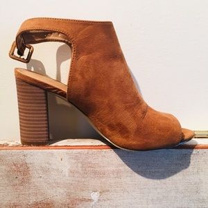 Tan Heels